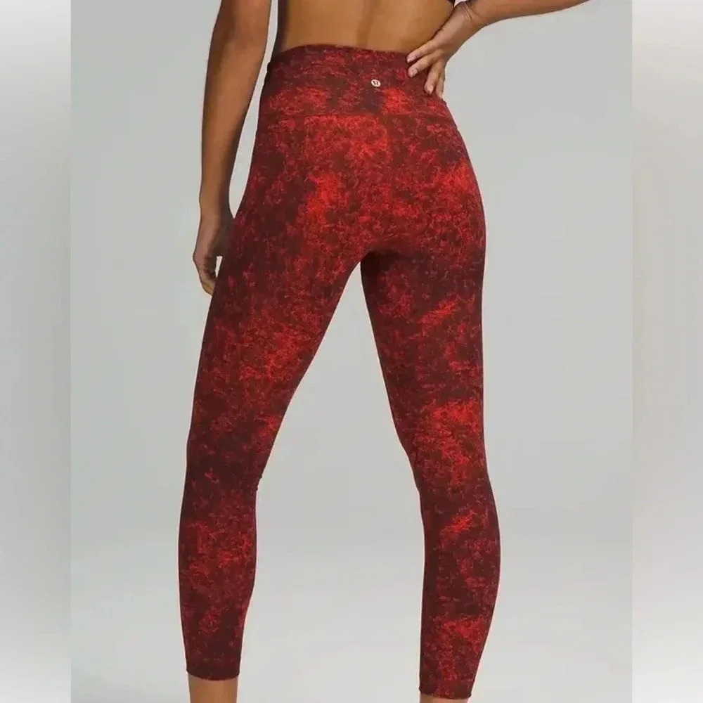 LULULEMON Wunder Train HR CROP 23" Denim Wash Print Autumn Red Black Size 20